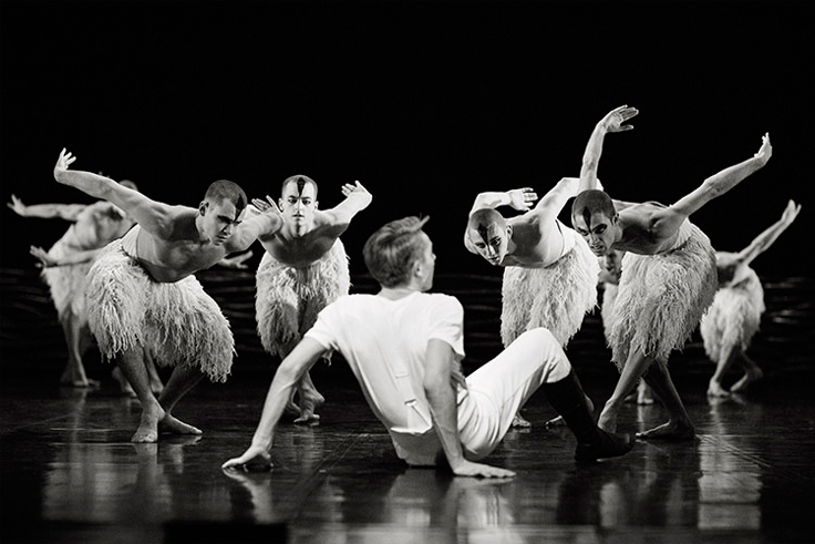 Matthew Boune's Swan Lake. Photo by Helen Maybanks.